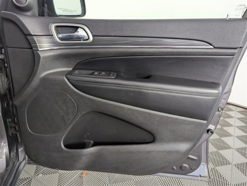 Used 2019 Jeep Grand Cherokee Limited image 33
