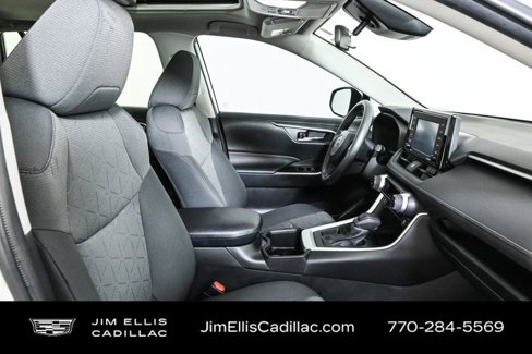 Used 2022 Toyota RAV4 XLE image 22