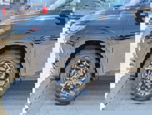 New 2025 Chevrolet Trax LT w/ LT Convenience Package image 10