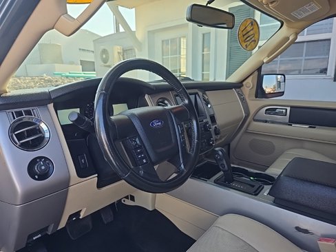 Used 2017 Ford Expedition EL XLT w/ Equipment Group 202A image 14