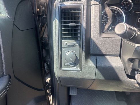 Used 2017 RAM 1500 Rebel w/ Luxury Group image 27