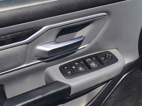 Used 2020 RAM 1500 Lone Star image 13