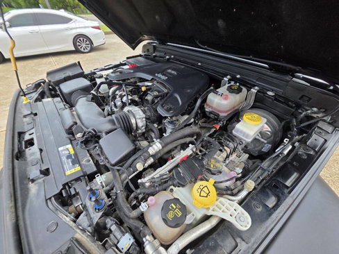 Used 2021 Jeep Wrangler Islander image 15