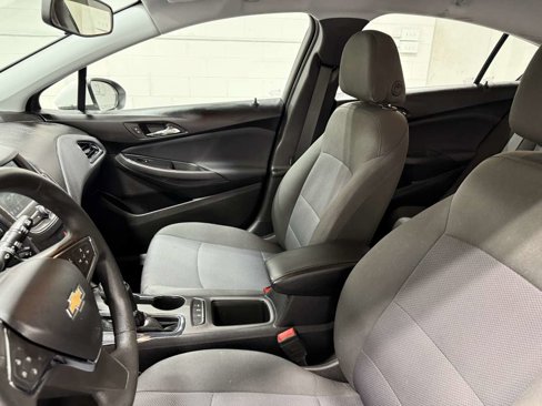 Used 2019 Chevrolet Cruze LT w/ Convenience Package image 14