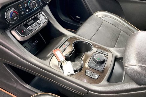 Used 2021 GMC Acadia AT4 w/ Trailering Package image 16