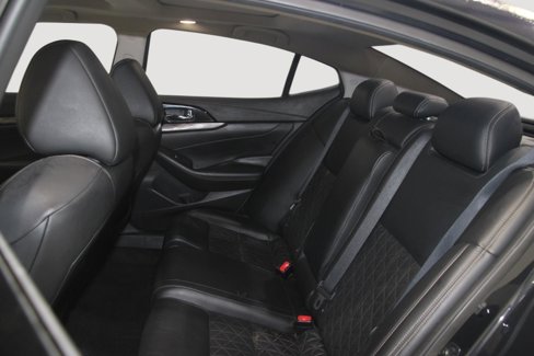 Used 2016 Nissan Maxima Platinum image 20