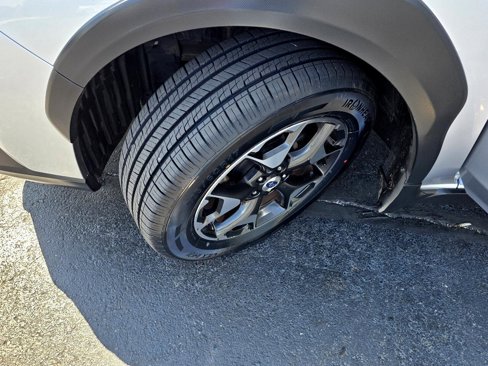 Used 2018 Subaru Crosstrek 2.0i Premium image 12