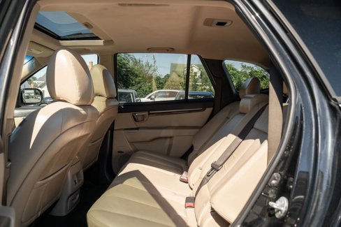 Used 2011 Hyundai Santa Fe Limited image 8