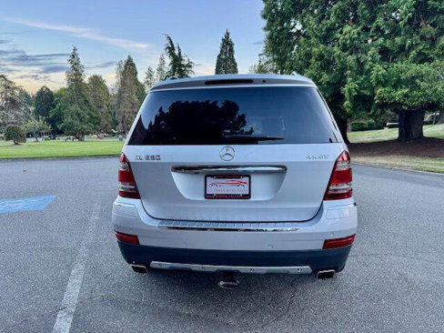 Used 2008 Mercedes-Benz GL 550 4MATIC image 7