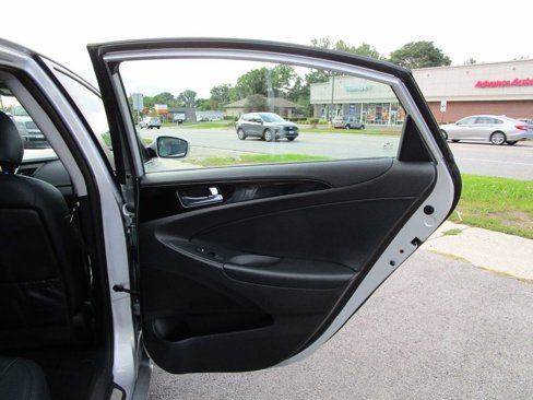 Used 2011 Hyundai Sonata Limited image 32