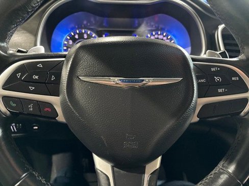 Used 2016 Chrysler 200 Limited image 11