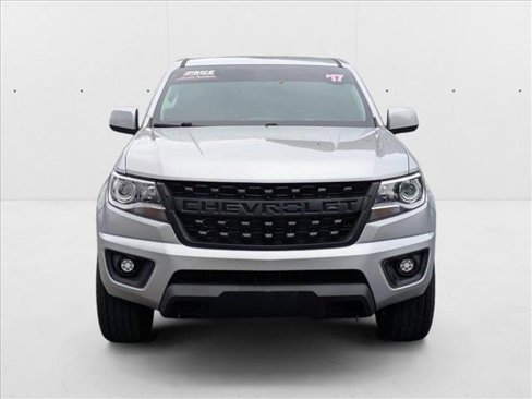 Used 2017 Chevrolet Colorado Z71 image 2