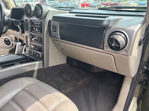 Used 2003 HUMMER H2 Luxury w/ Preferred Equipment Group image 47