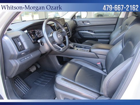 Used 2023 Nissan Pathfinder SL image 18
