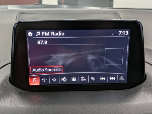 Used 2018 MAZDA MAZDA3 Touring image 11