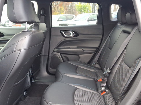New 2025 Jeep Compass Latitude w/ Altitude Special Edition image 7