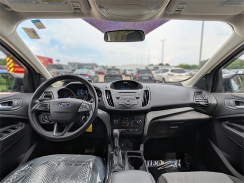 Used 2017 Ford Escape SE image 12