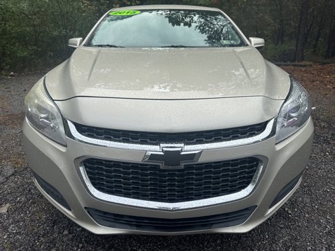 Used 2015 Chevrolet Malibu LT image 2
