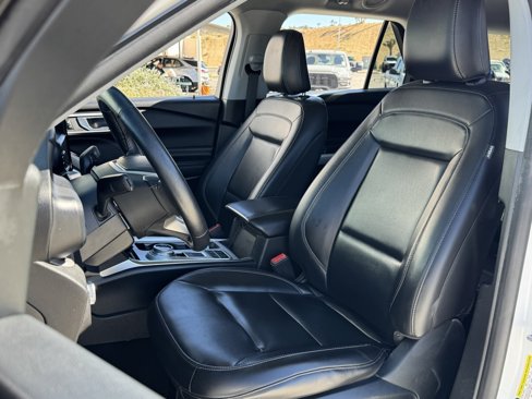 Used 2021 Ford Explorer XLT w/ Equipment Group 202A image 30