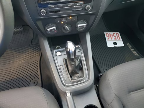 Used 2015 Volkswagen Jetta SE image 39