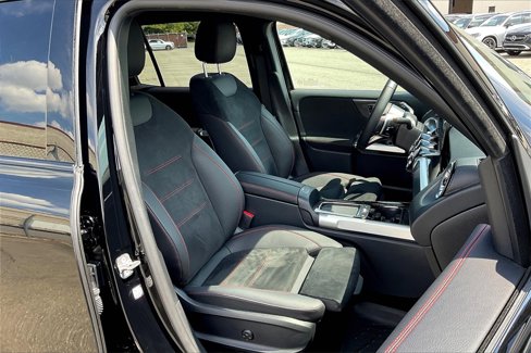 Certified 2024 Mercedes-Benz GLB 250 4MATIC image 7