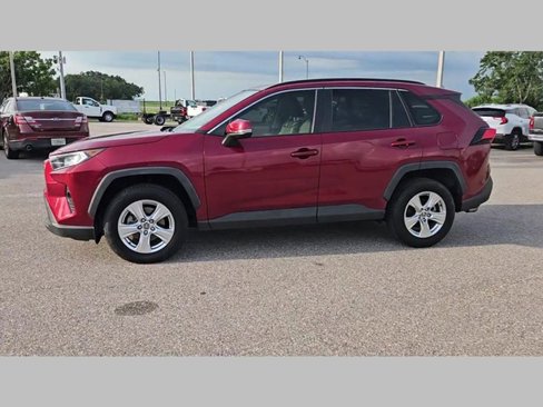 Used 2020 Toyota RAV4 XLE image 13