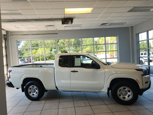 Used 2024 Nissan Frontier S image 6