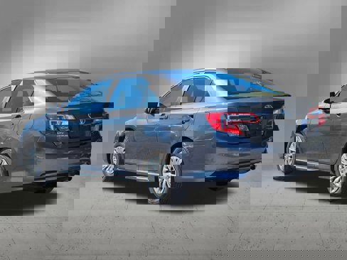 Used 2013 Toyota Camry L image 3