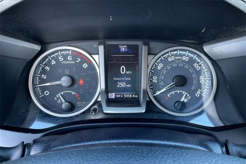 Used 2022 Toyota Tacoma SR5 image 21