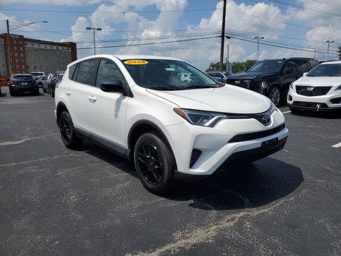 Used 2018 Toyota RAV4 LE image 4