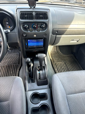 Used 2004 Nissan Xterra XE image 24