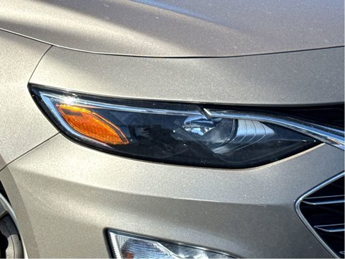 Used 2023 Chevrolet Malibu LT image 5