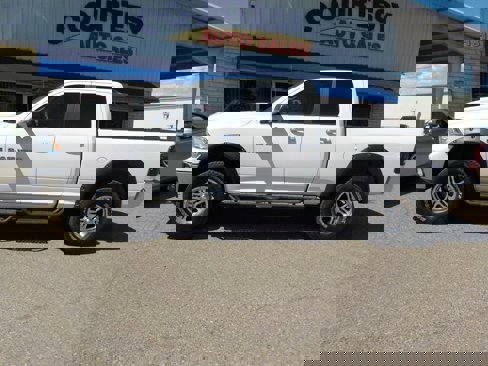 Used 2011 RAM 1500 Big Horn image 3