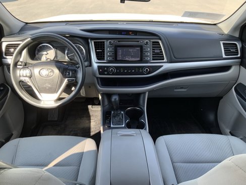 Used 2014 Toyota Highlander LE image 46