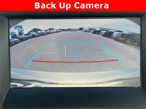 Used 2017 Toyota Camry LE image 18