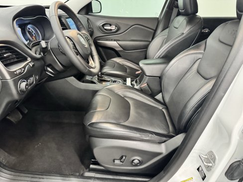 Used 2022 Jeep Cherokee Latitude Lux image 9