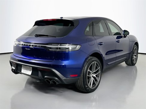 Certified 2024 Porsche Macan w/ Premium Plus Package image 7