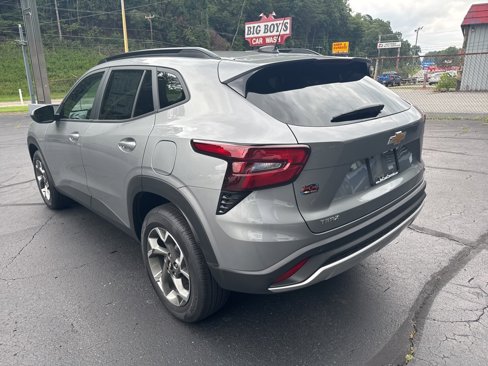 New 2025 Chevrolet Trax LT w/ Driver Confidence Package image 2