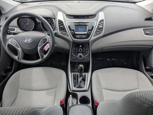Used 2015 Hyundai Elantra SE w/ Option Group 02 image 16