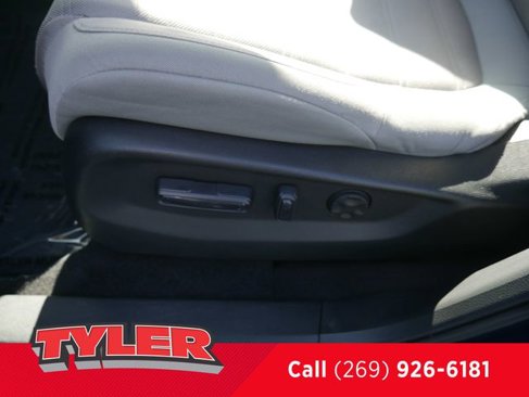 Used 2019 Honda CR-V EX image 22