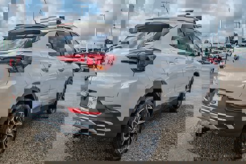 Used 2023 Buick Encore GX Select image 4