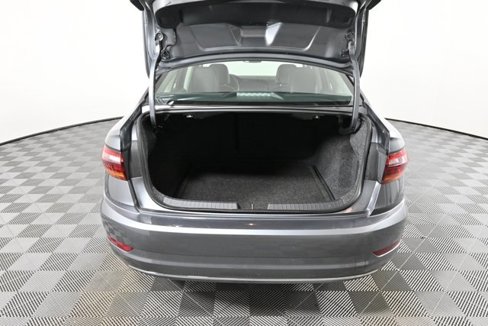 Certified 2019 Volkswagen Jetta SEL image 10