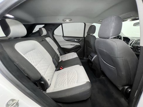 Used 2018 Chevrolet Equinox LS image 8