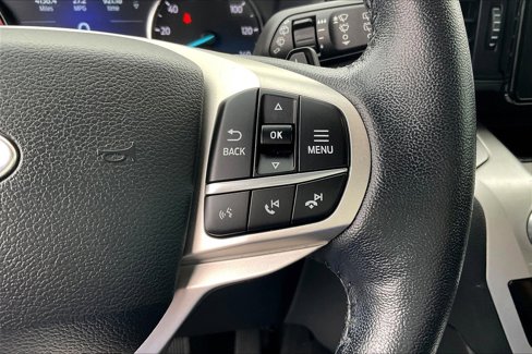 Used 2020 Ford Explorer XLT image 23