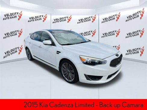 Used 2015 Kia Cadenza Limited image 1