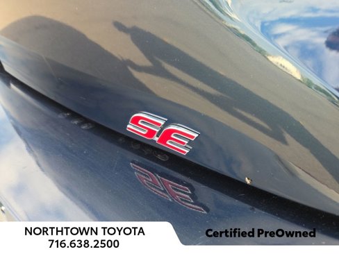 Used 2022 Toyota Corolla SE image 9