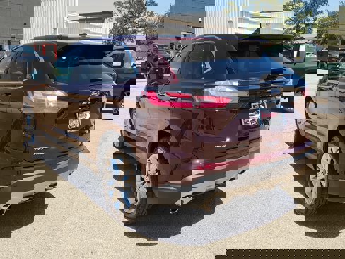 Used 2024 Ford Edge Titanium image 3