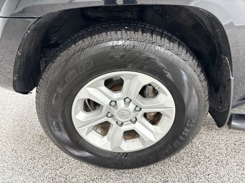 Used 2019 Toyota 4Runner SR5 Premium image 8