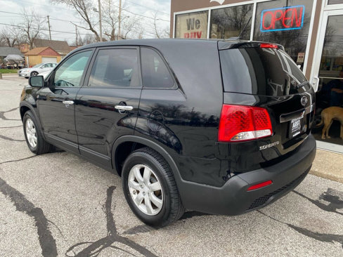 Used 2011 Kia Sorento 2WD image 7