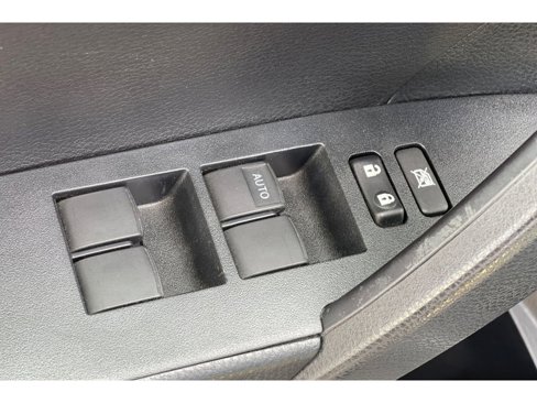 Used 2017 Toyota Corolla L image 12